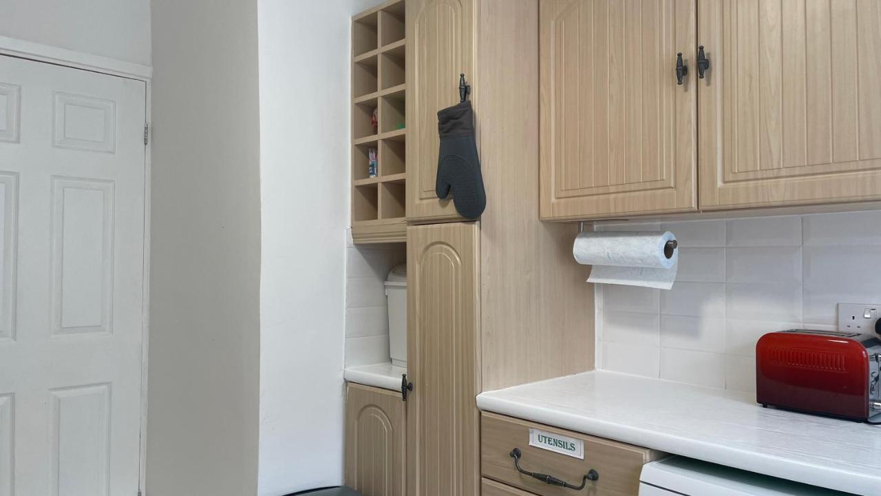 Ark On The Hill Apartment ชาแธม ภายนอก รูปภาพ